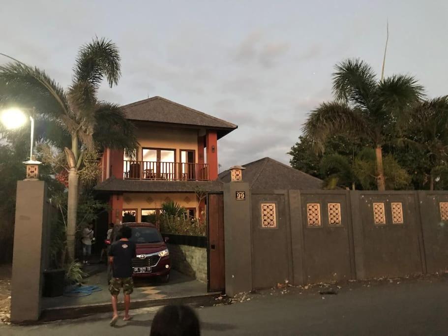 Villa Kenanga In Meninting By The Beach ماتارام المظهر الخارجي الصورة