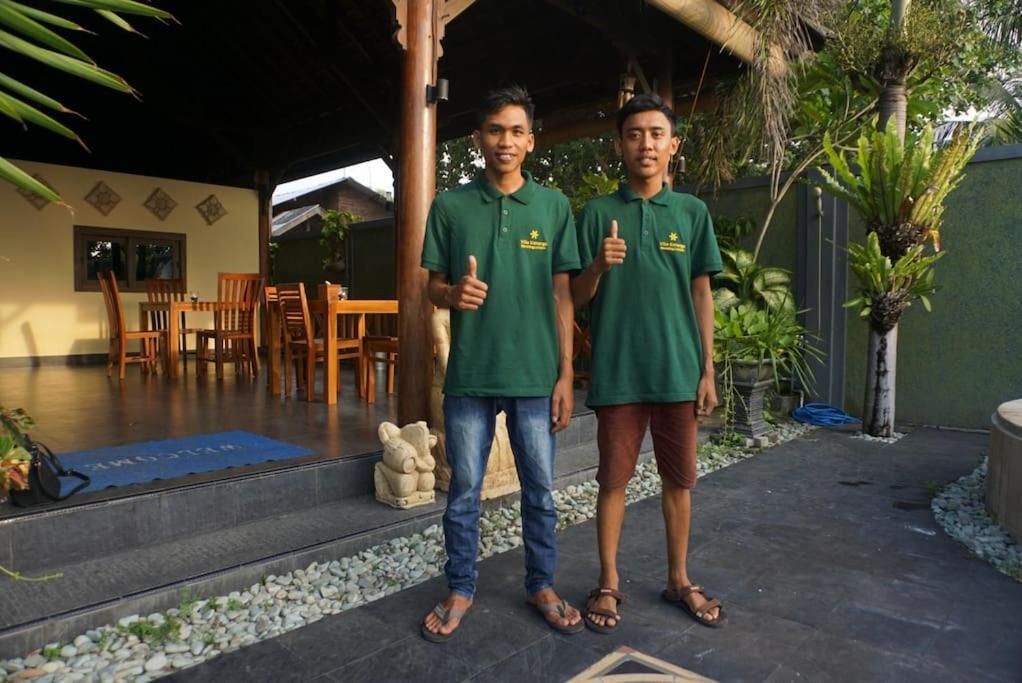 Villa Kenanga In Meninting By The Beach ماتارام المظهر الخارجي الصورة