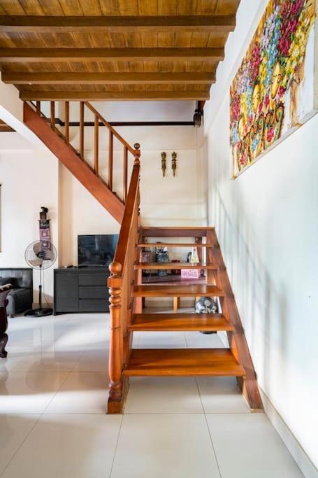 Villa Kenanga In Meninting By The Beach ماتارام المظهر الخارجي الصورة