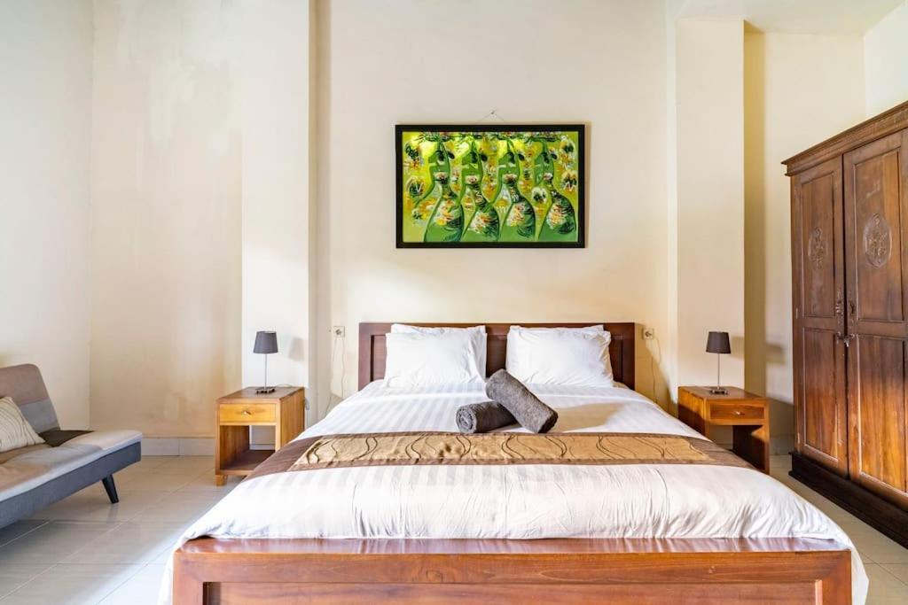 Villa Kenanga In Meninting By The Beach ماتارام المظهر الخارجي الصورة