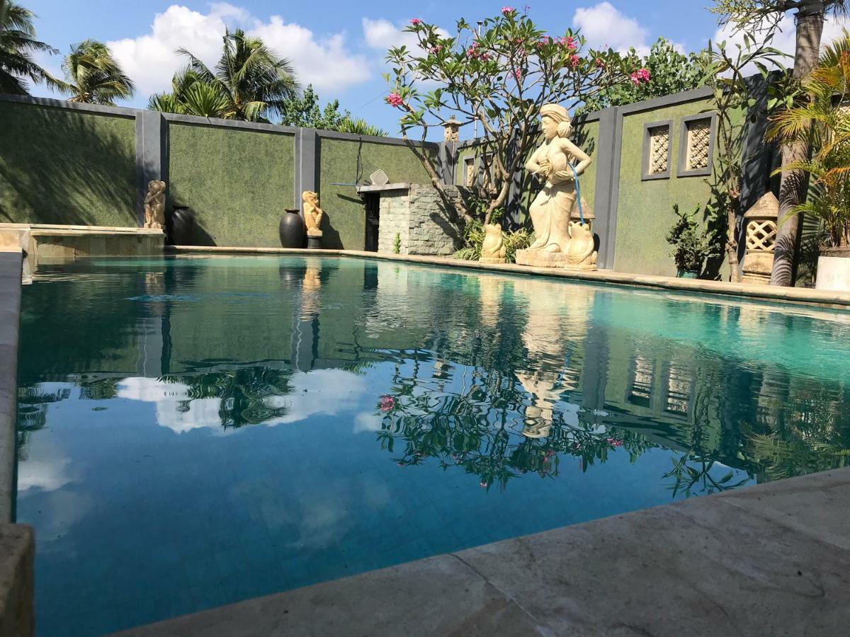 Villa Kenanga In Meninting By The Beach ماتارام المظهر الخارجي الصورة